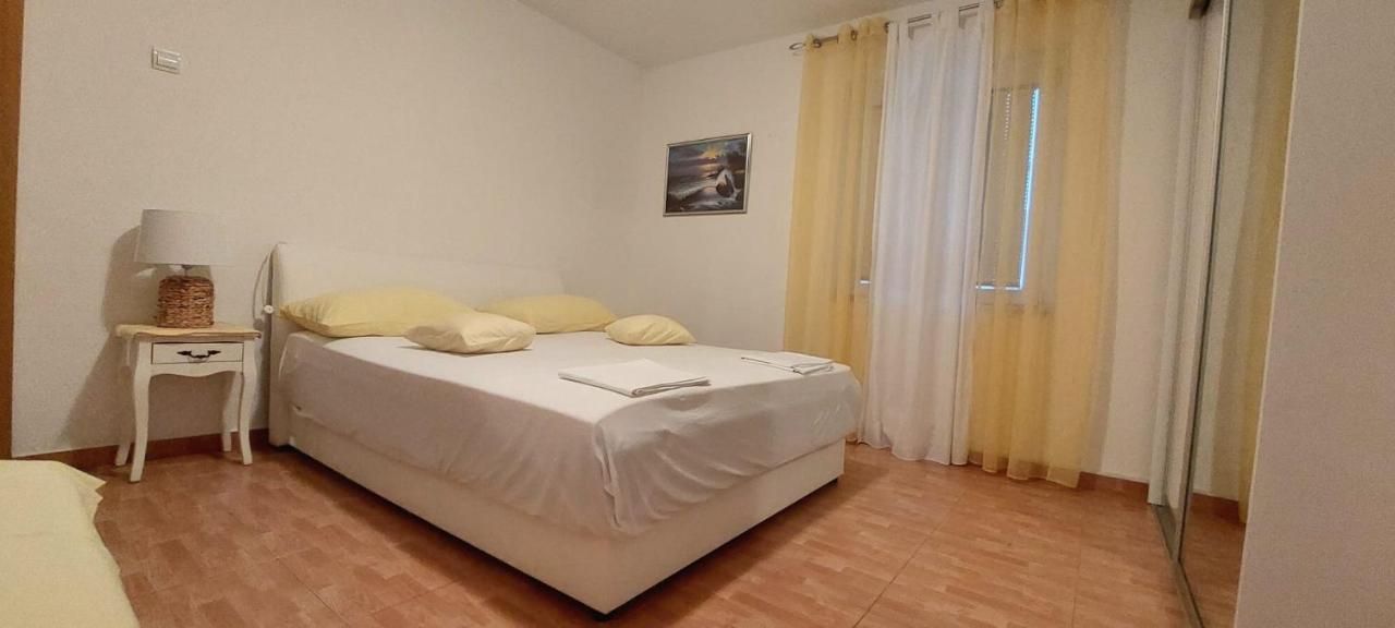 Mestral * Baška Voda