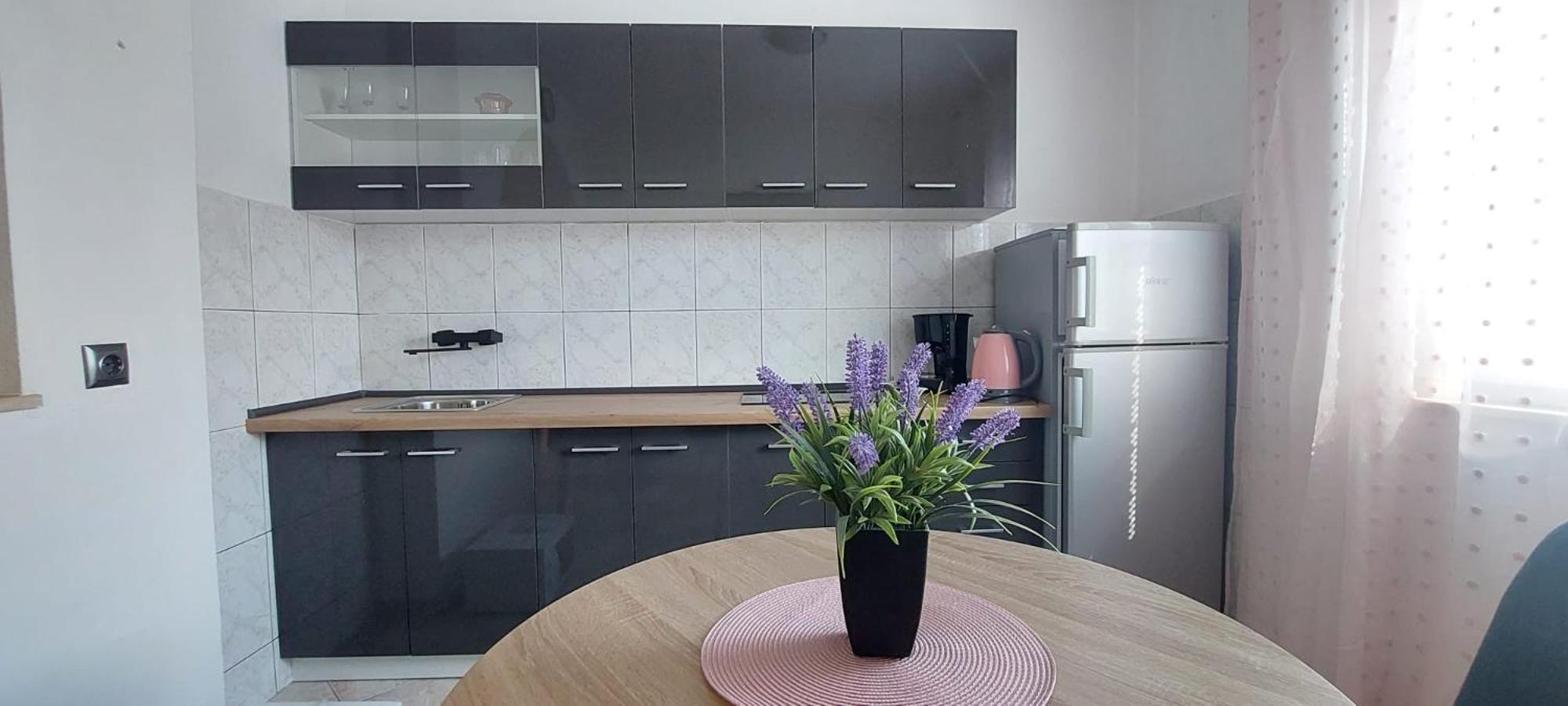 Mestral Apartament Baška Voda