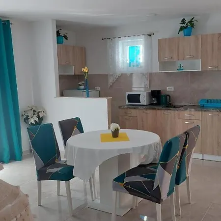 Apartments Mestral Baska Voda Exterior photo