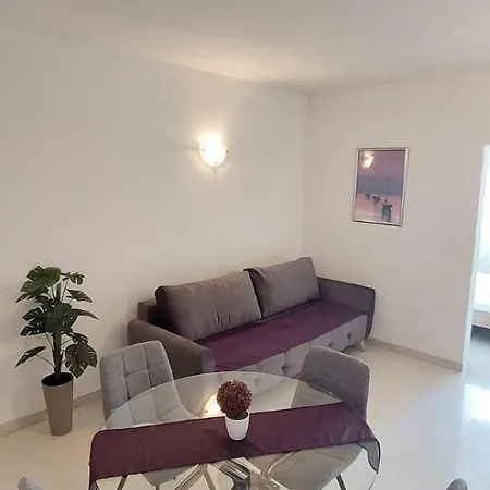 Apartments Mestral Baska Voda Exterior photo