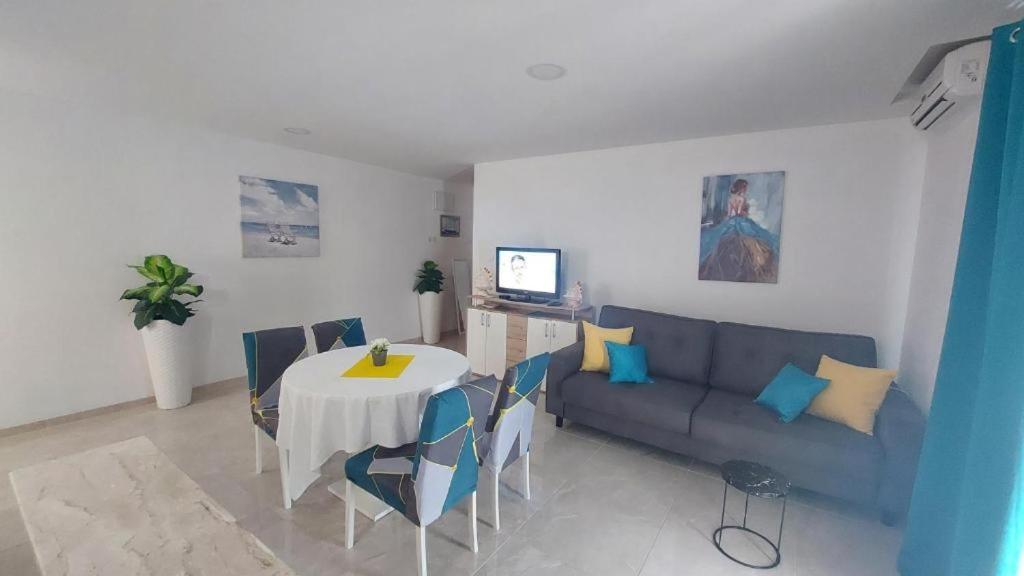 Mestral Apartment Baska Voda