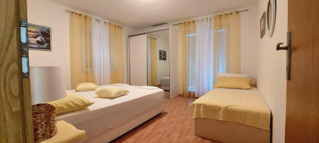 Apartment Mestral Baska Voda
